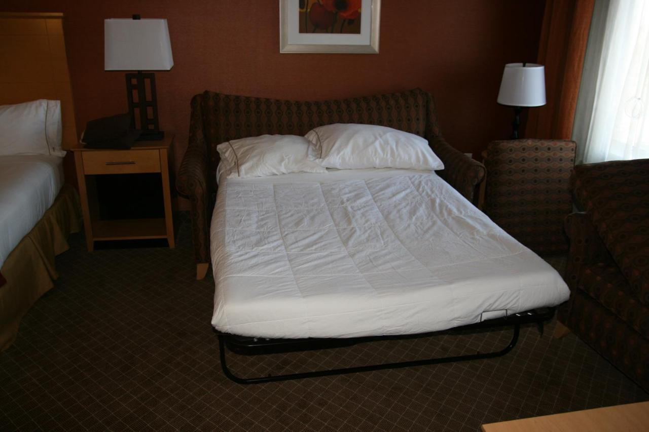 Holiday Inn Express Stockton Southeast By Ihg Εξωτερικό φωτογραφία