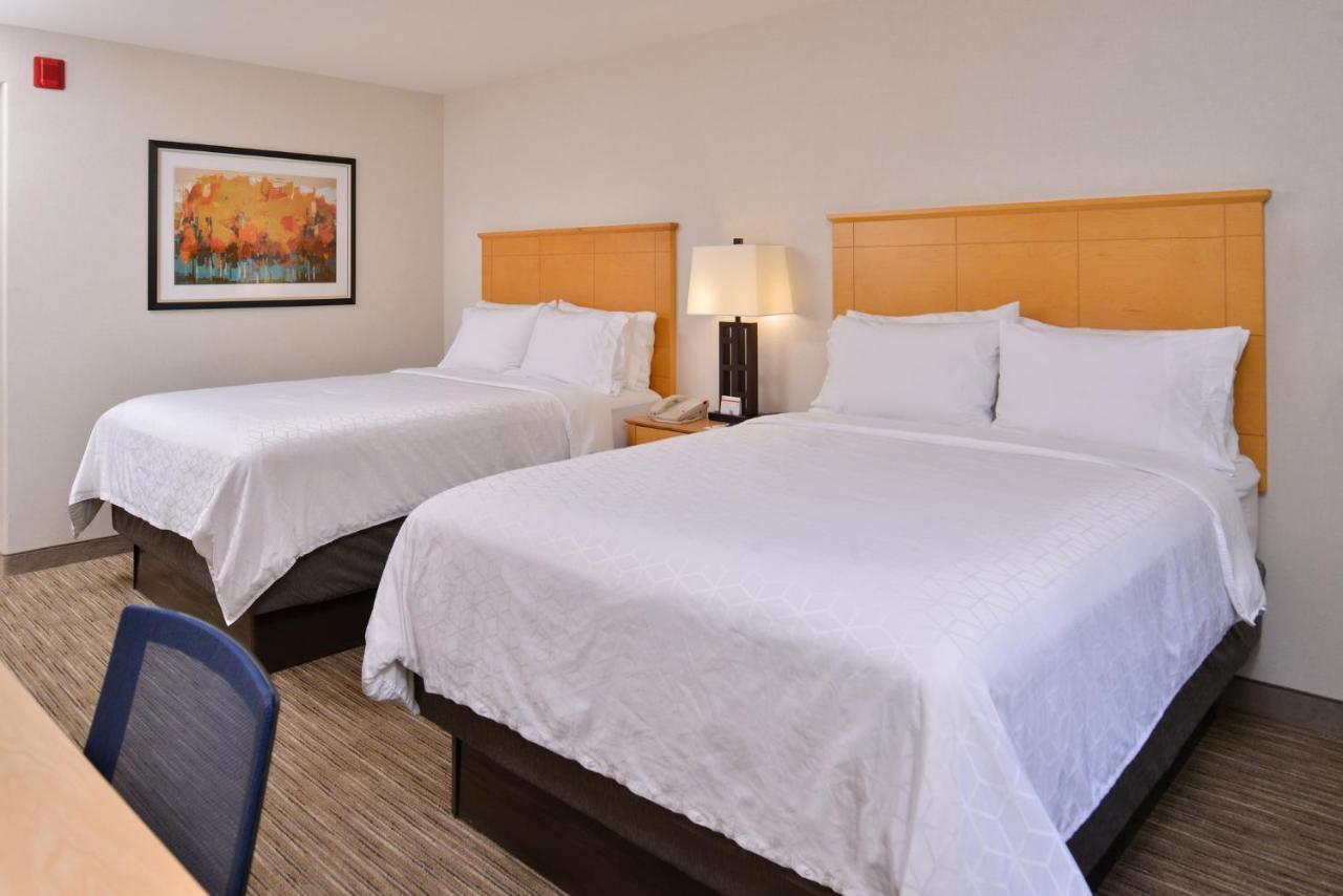Holiday Inn Express Stockton Southeast By Ihg Εξωτερικό φωτογραφία