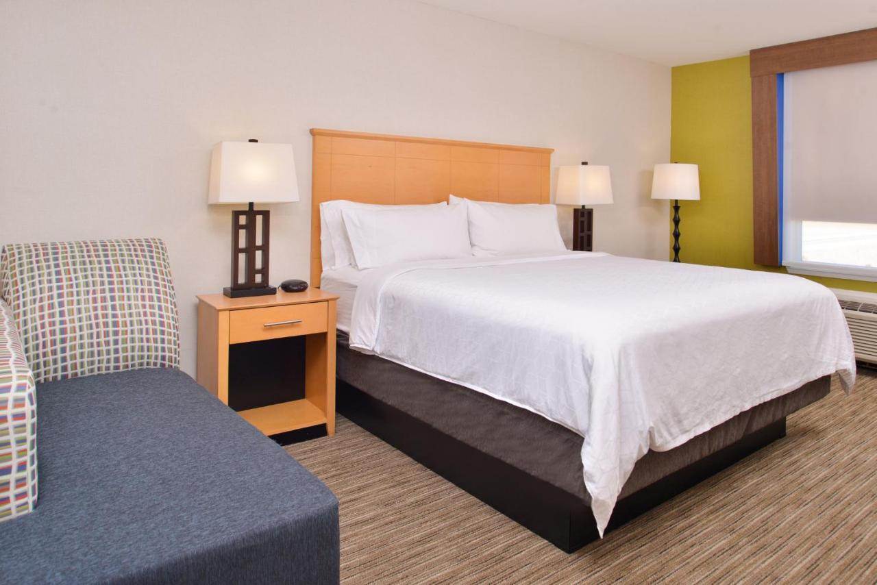 Holiday Inn Express Stockton Southeast By Ihg Εξωτερικό φωτογραφία