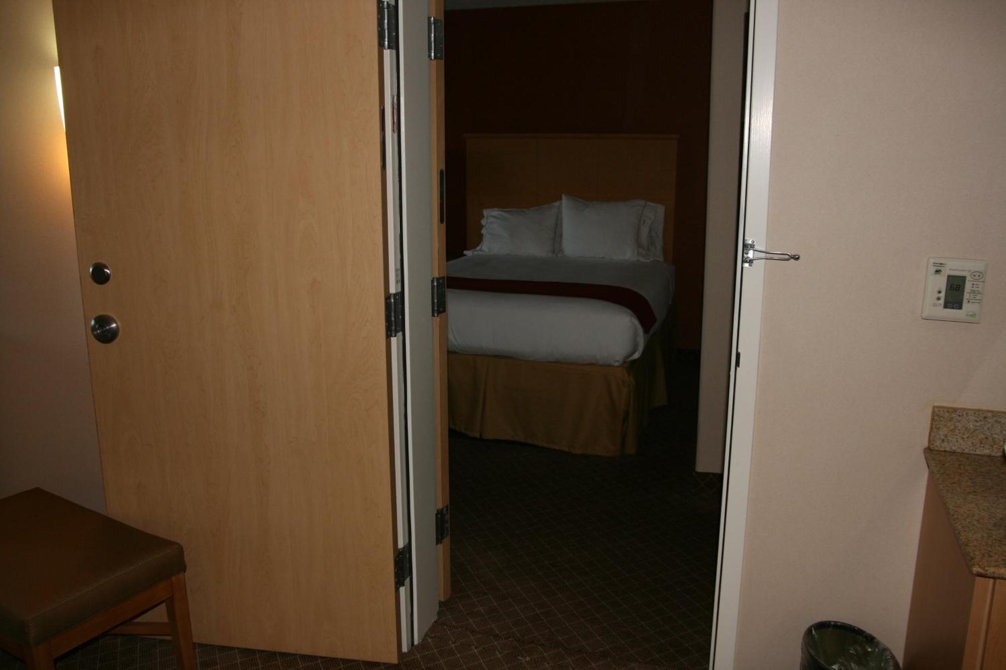 Holiday Inn Express Stockton Southeast By Ihg Εξωτερικό φωτογραφία