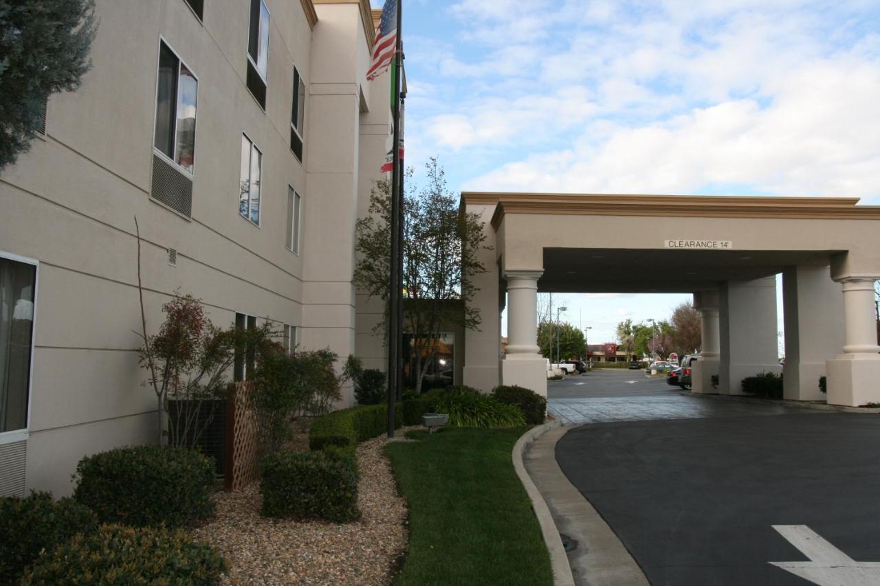 Holiday Inn Express Stockton Southeast By Ihg Εξωτερικό φωτογραφία